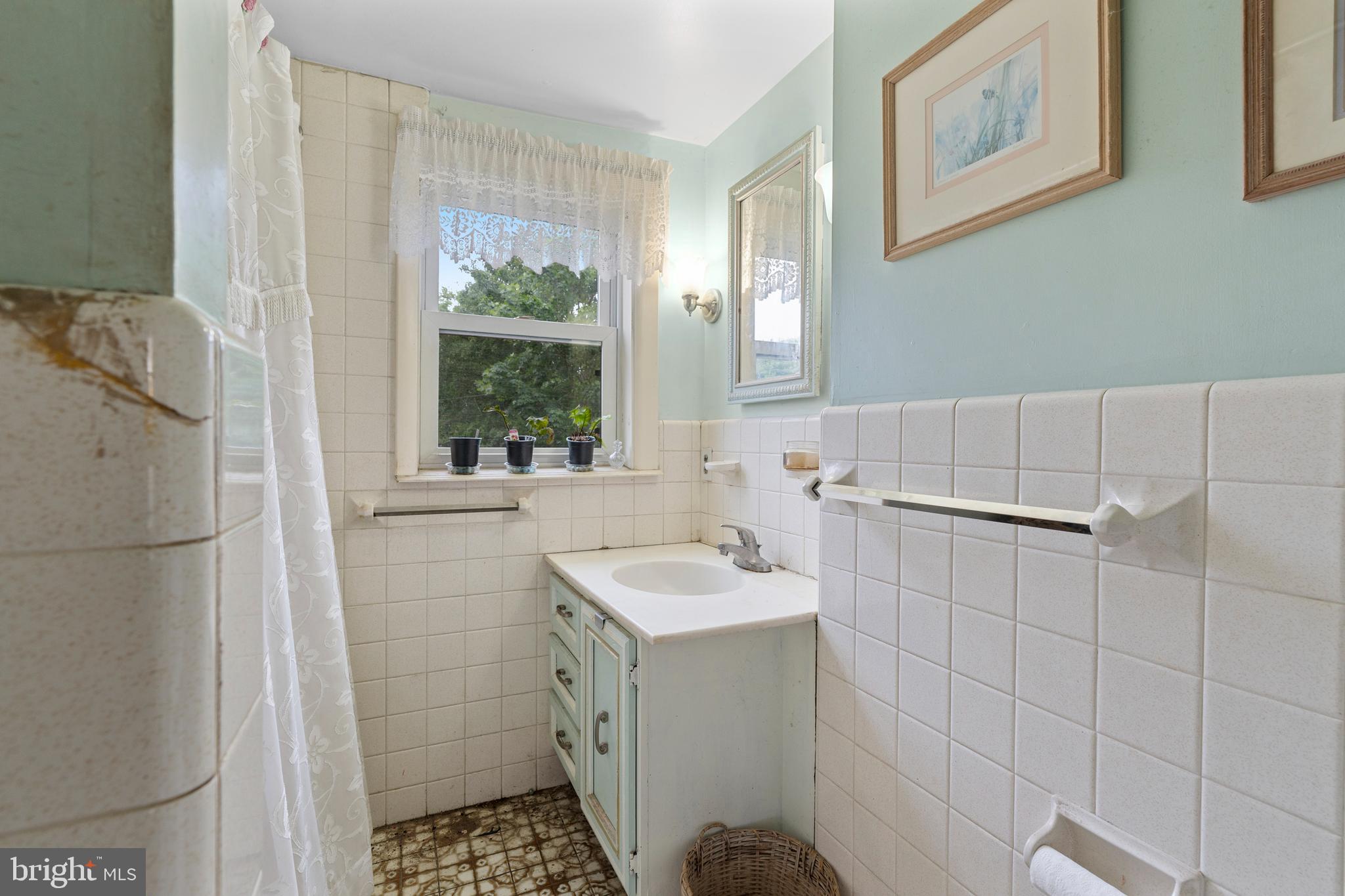 2780 East County Line Road Hatboro, PA 19040 - Photo 25 of 46 Gallery Image 25
