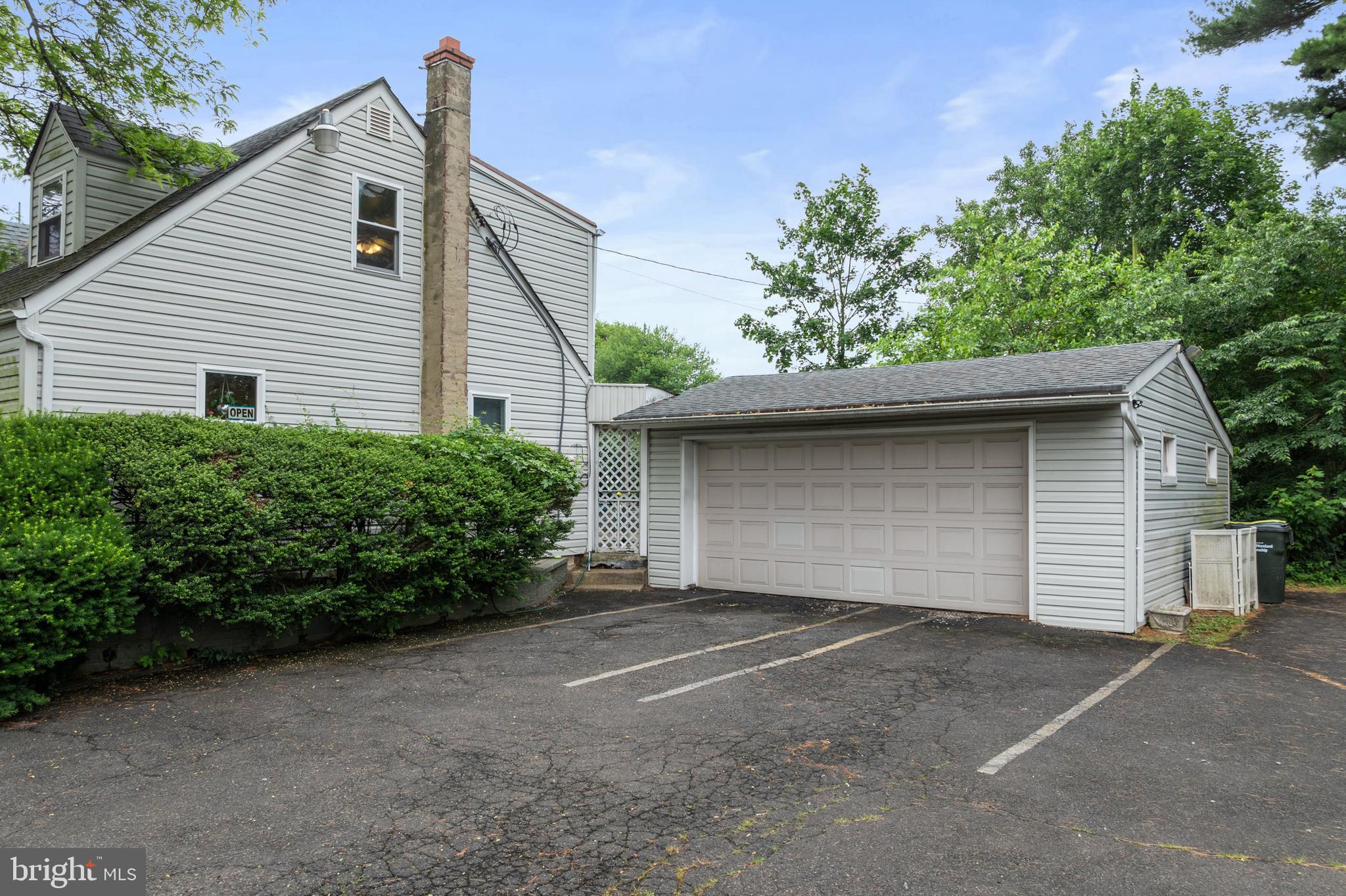 2780 East County Line Road Hatboro, PA 19040 - Photo 4 of 46 Gallery Image 4