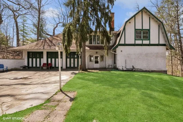 $3,200,000 | N2218 Bonnie Brae Lane, Lake Geneva, WI 53147