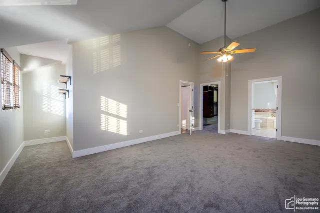 $489,900 | 4023 1/2 North Grant Street, Westmont, IL 60559