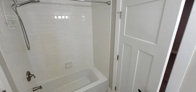 $489,900 | 4023 1/2 North Grant Street, Westmont, IL 60559