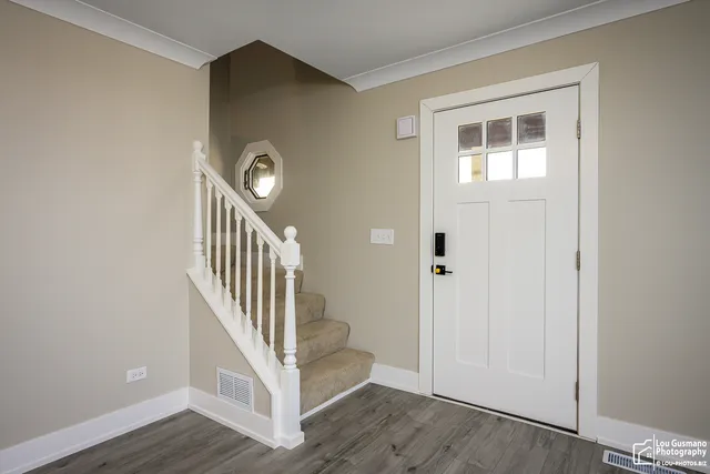 $489,900 | 4023 1/2 North Grant Street, Westmont, IL 60559