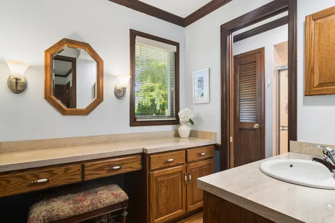 $699,000 | 135 Hillcrest Court, Barrington, IL 60010