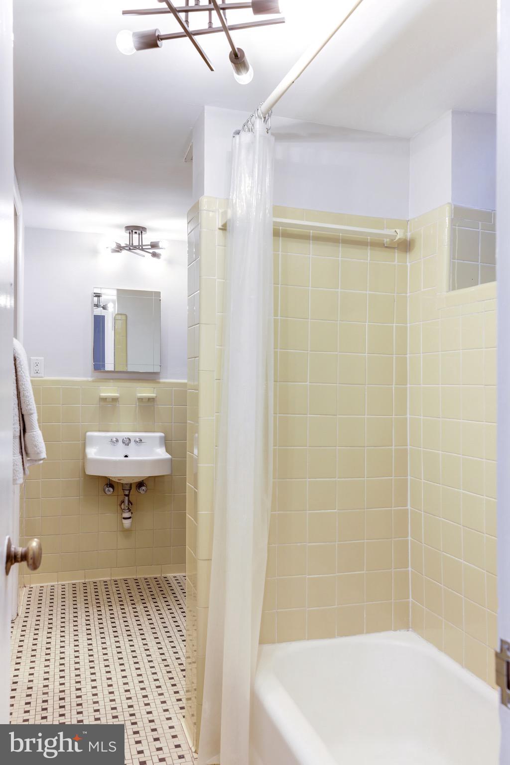 4019 24th Road North Arlington, VA 22207 - Photo 23 of 27 Lower Level Full Bathroom
