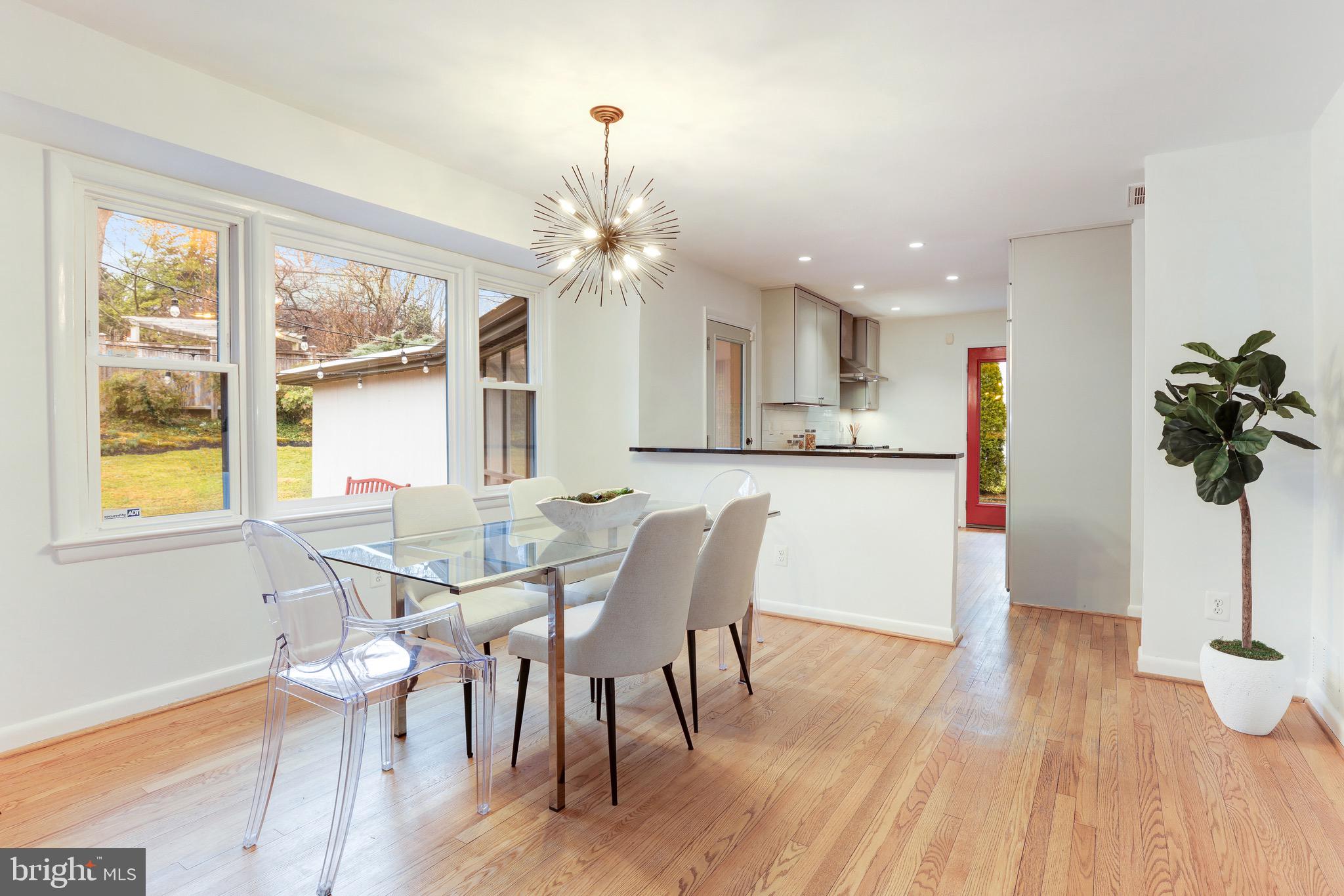 4019 24th Road North Arlington, VA 22207 - Photo 6 of 27 Dining Space