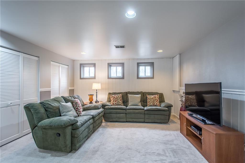 210 Mayfield Road Wexford, PA 15090 - Photo 22 of 25