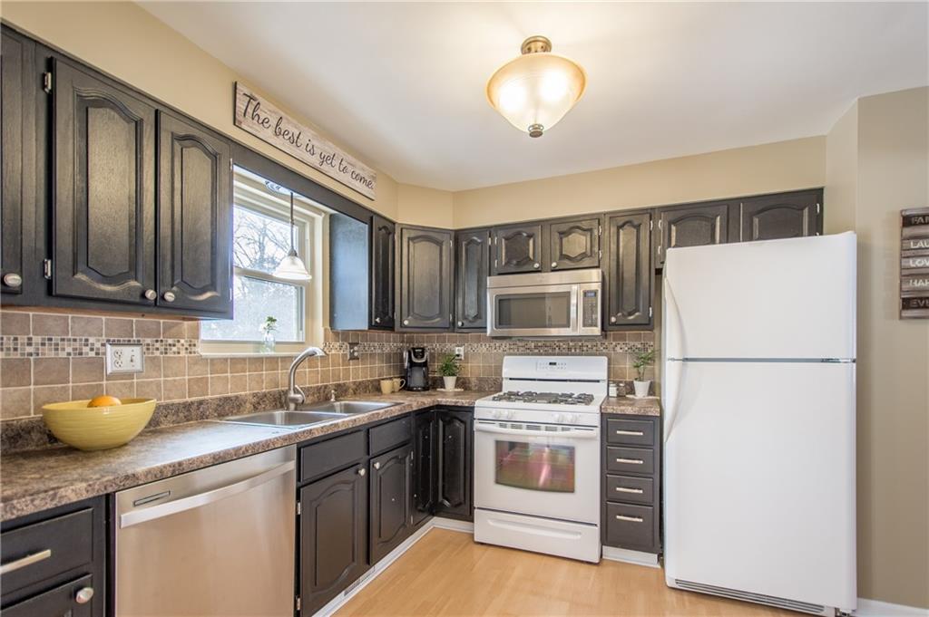 210 Mayfield Road Wexford, PA 15090 - Photo 7 of 25