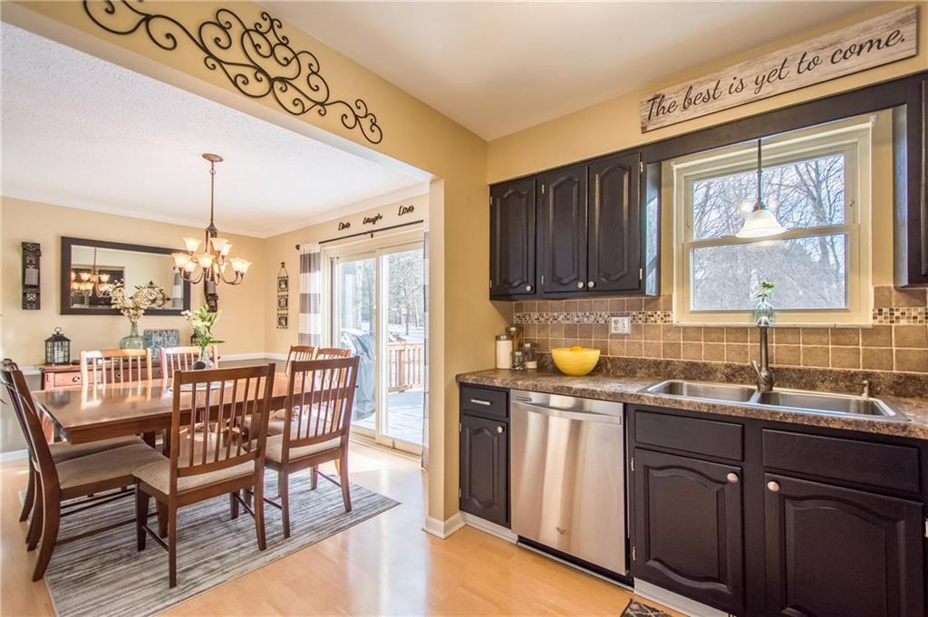 210 Mayfield Road Wexford, PA 15090 - Photo 8 of 25