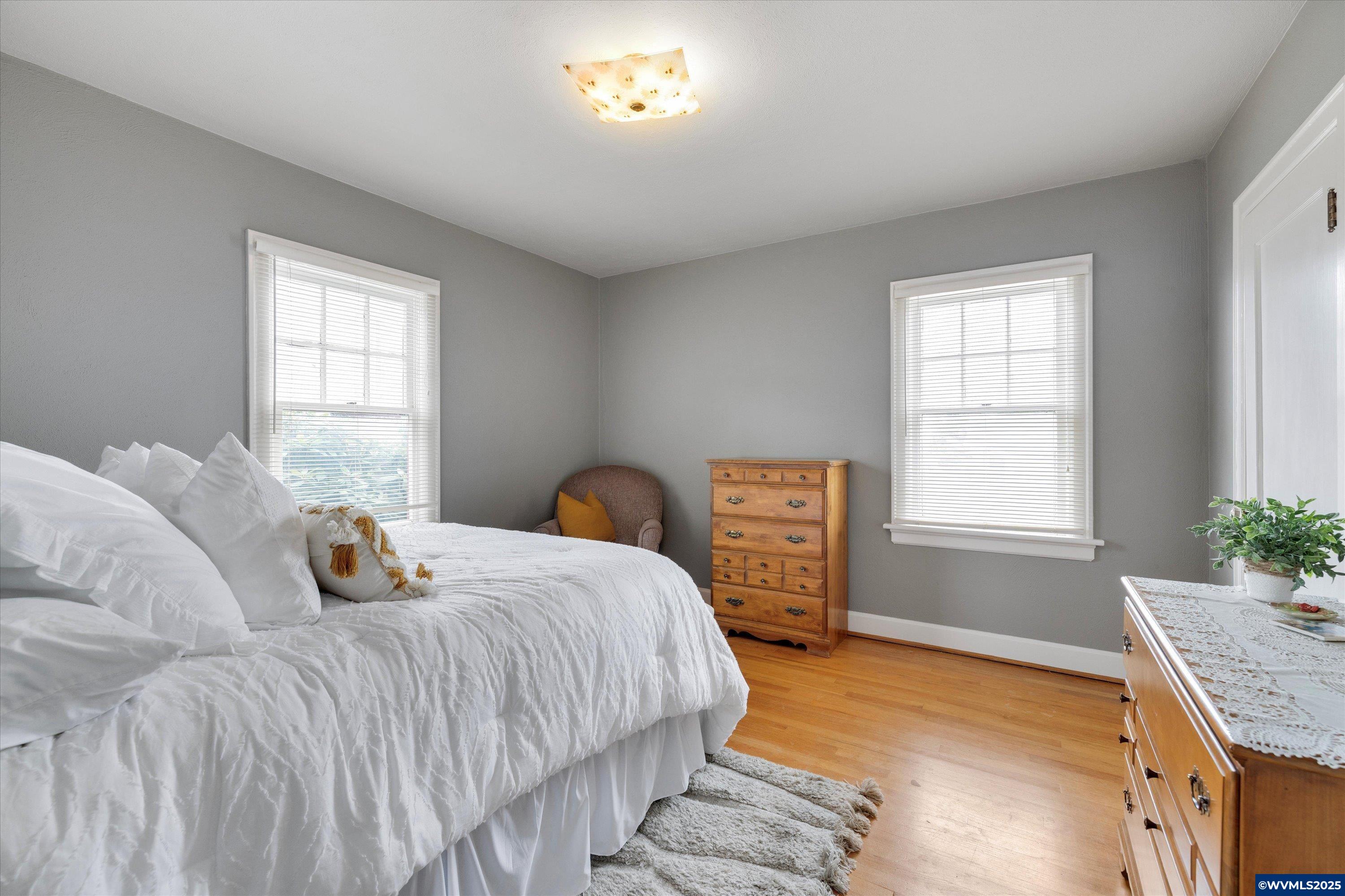 21303 South Central Point Road Canby, OR 97013 - Photo 42 of 50 a bedroom with a bed and a window
