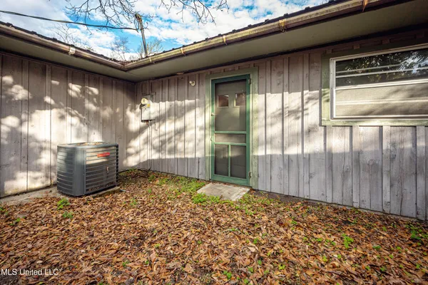 $539,900 | 510 Ward Avenue, Ocean Springs, MS 39564