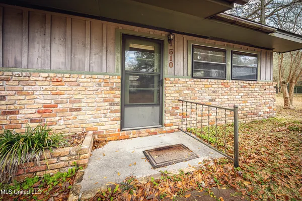 $539,900 | 510 Ward Avenue, Ocean Springs, MS 39564