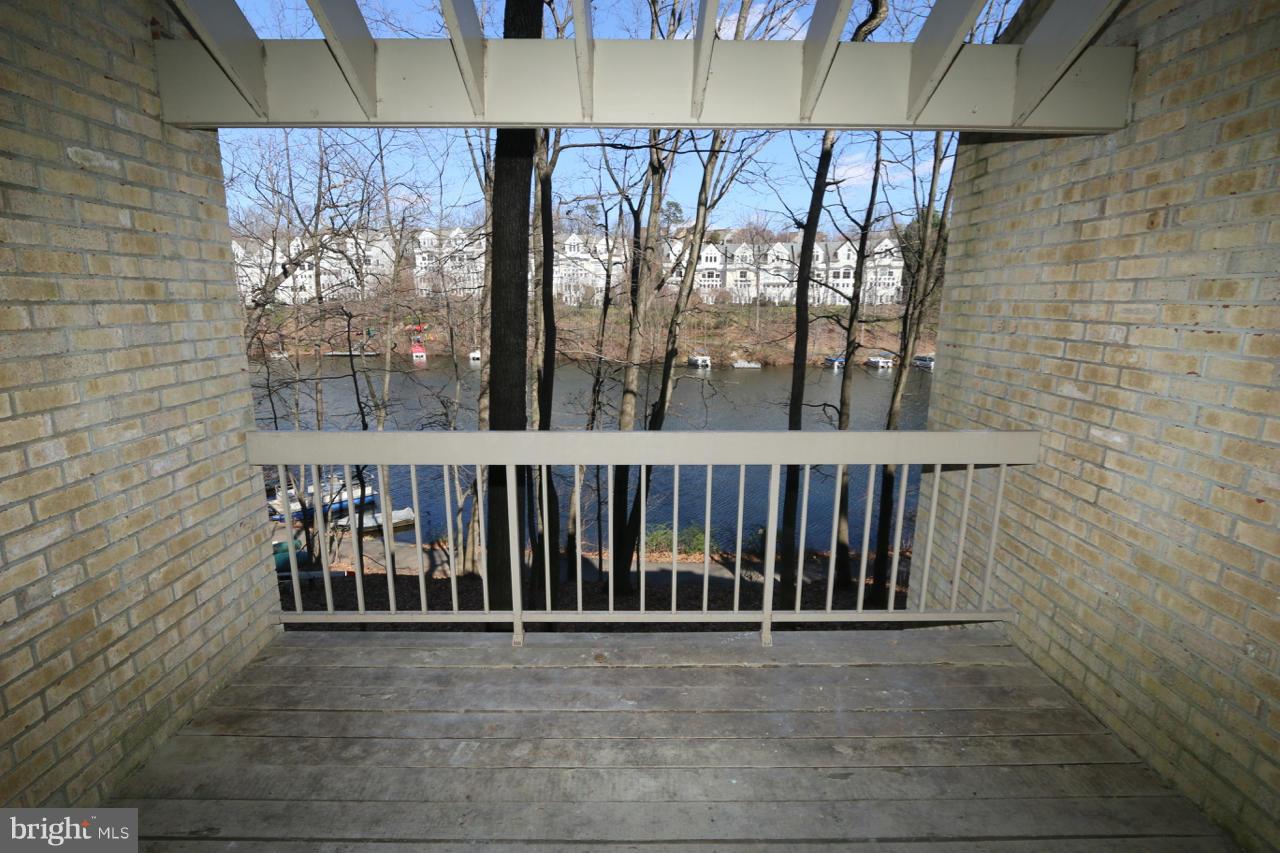 11148 Boathouse Court, Unit 77 Reston, VA 20191 - Photo 4 of 25 Spacious Deck w/Lake Views