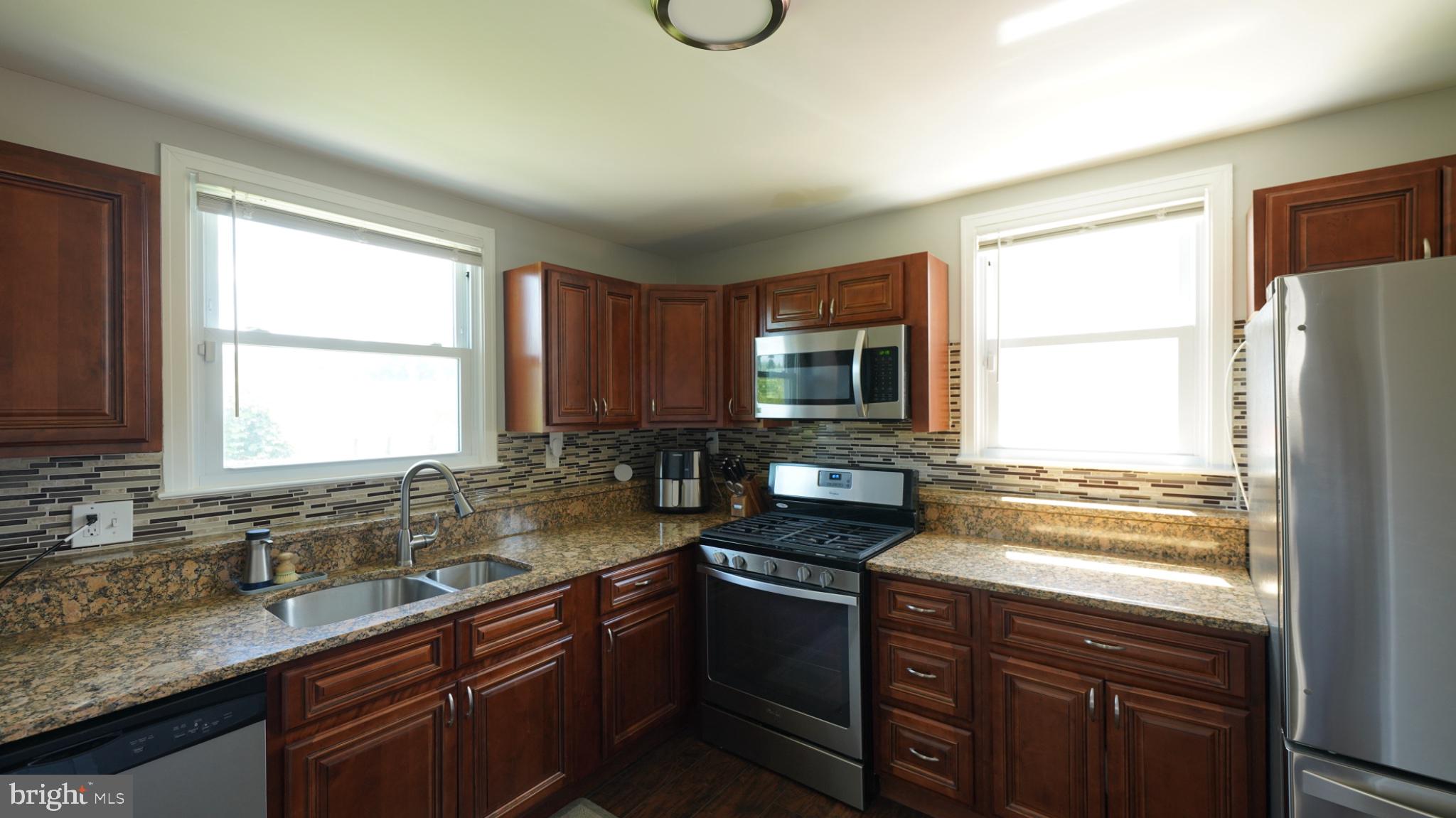 508 Winslow Road Oxon Hill, MD 20745 - Photo 3 of 12 Gallery Image 3