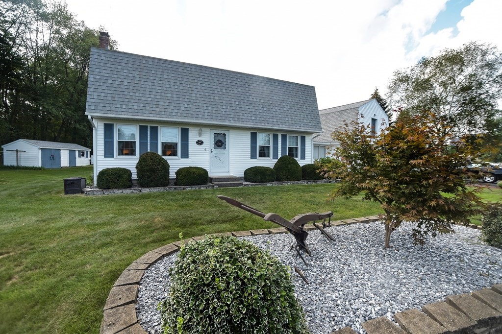 407 Hillside Road Westfield, MA 01085 - Photo 1 of 16 Gallery Image 1