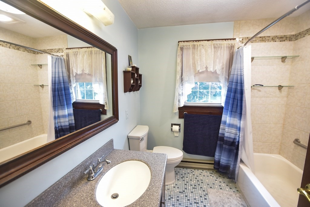 407 Hillside Road Westfield, MA 01085 - Photo 11 of 16 Gallery Image 11