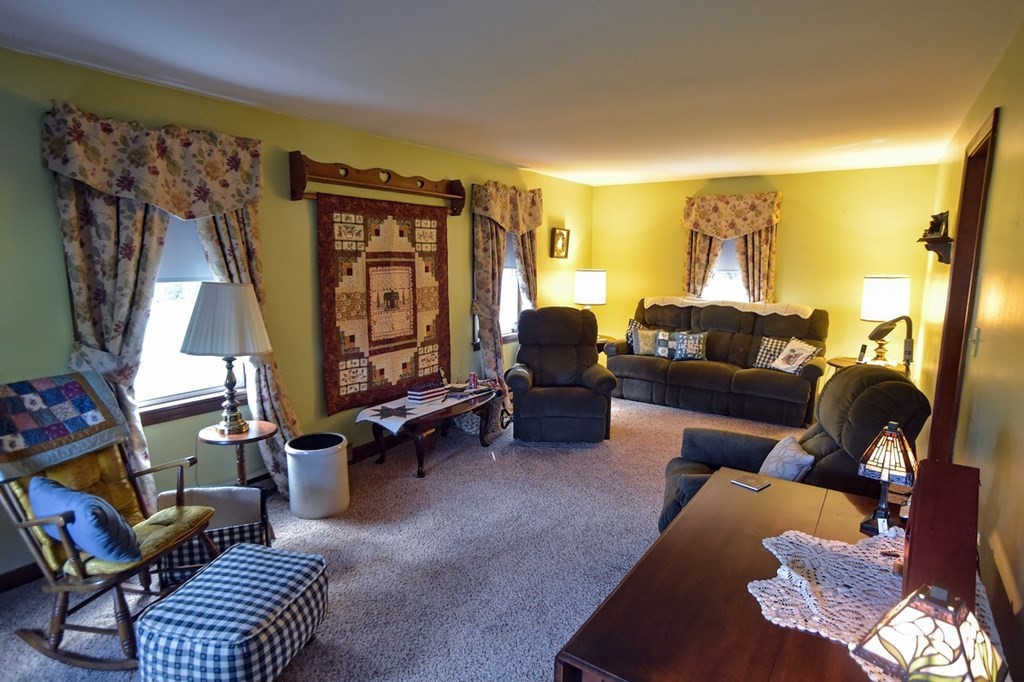407 Hillside Road Westfield, MA 01085 - Photo 7 of 16 Gallery Image 7