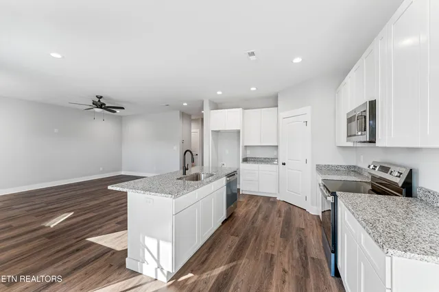 $374,000 | 235 Chippewa Lane, Rutledge, TN 37861