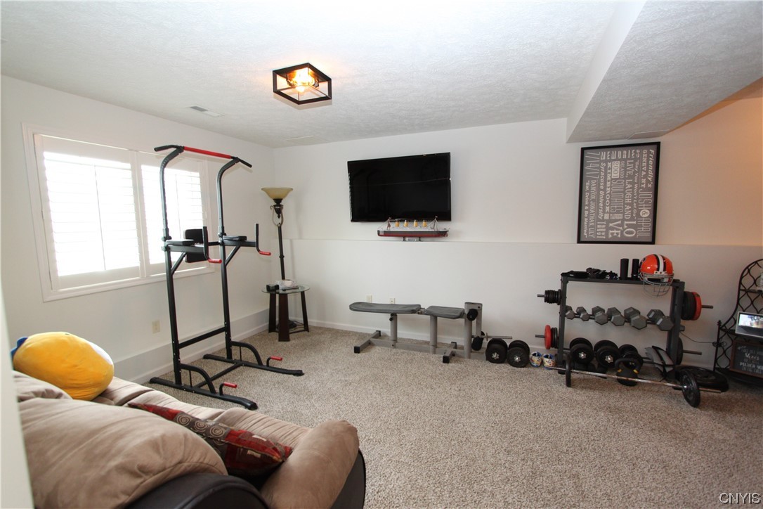 10 White Chapel Road Lysander, NY 13027 - Photo 5 of 40