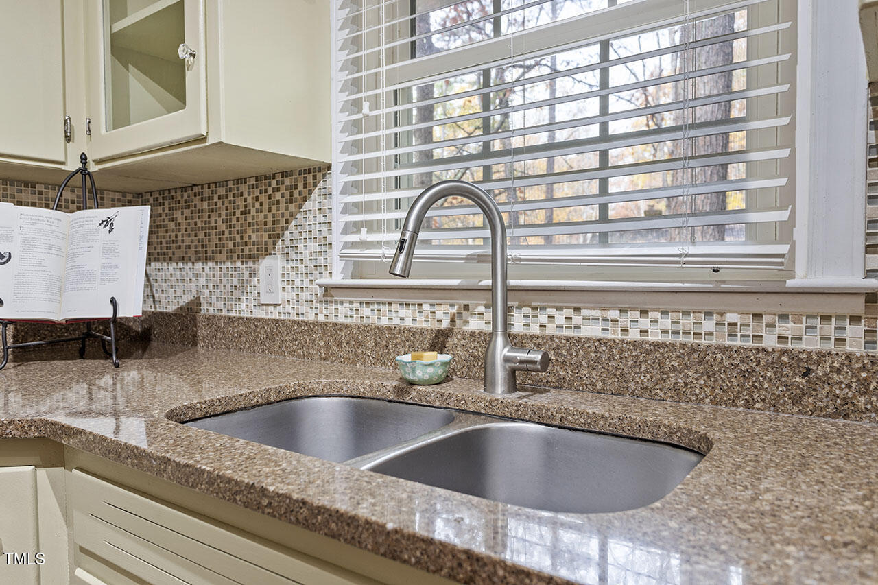 535 East Cornwall Road Cary, NC 27511 - Photo 15 of 33 535 East Cornwall Road_15