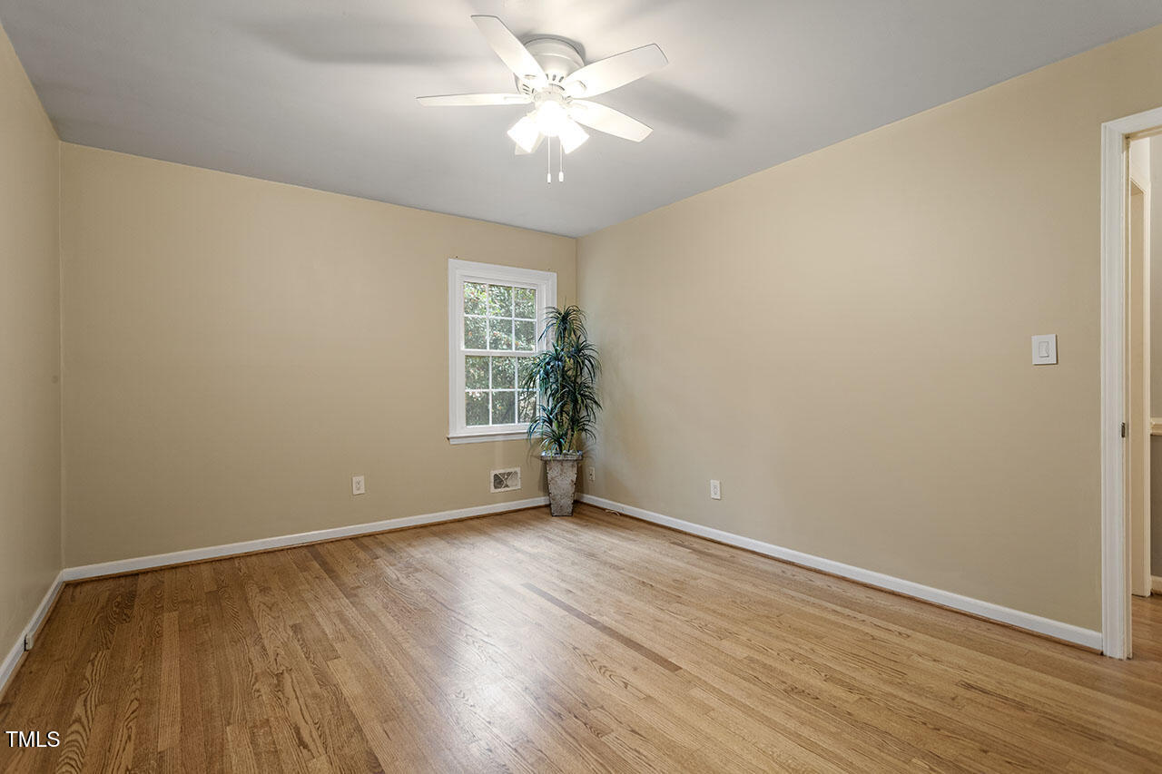 535 East Cornwall Road Cary, NC 27511 - Photo 27 of 33 535 East Cornwall Road_27