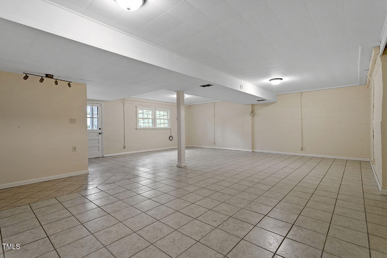 535 East Cornwall Road Cary, NC 27511 - Photo 30 of 33 535 East Cornwall Road_29