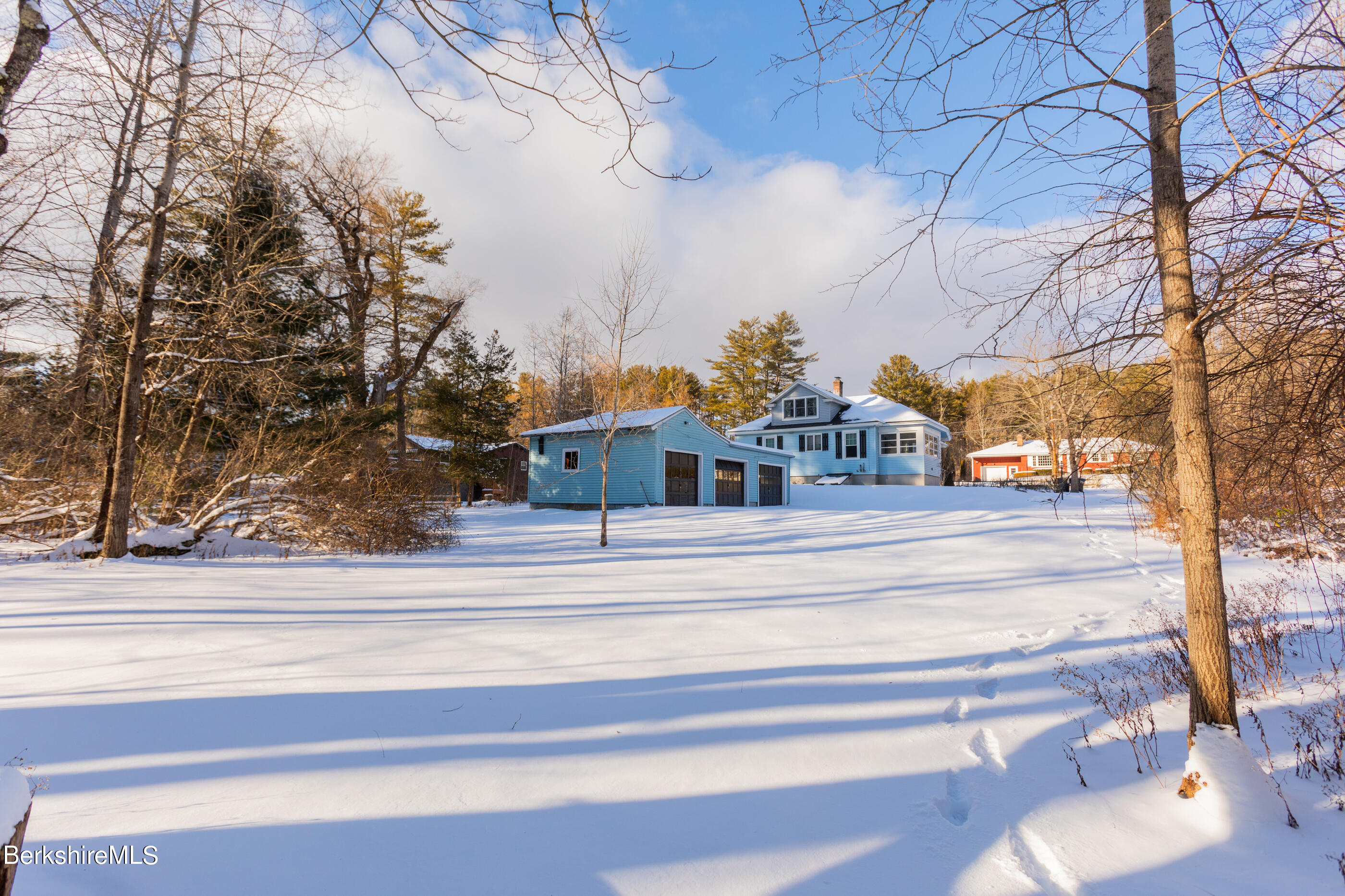 142 New Lenox Road Lenox, MA 01240 - Photo 11 of 51 image-15