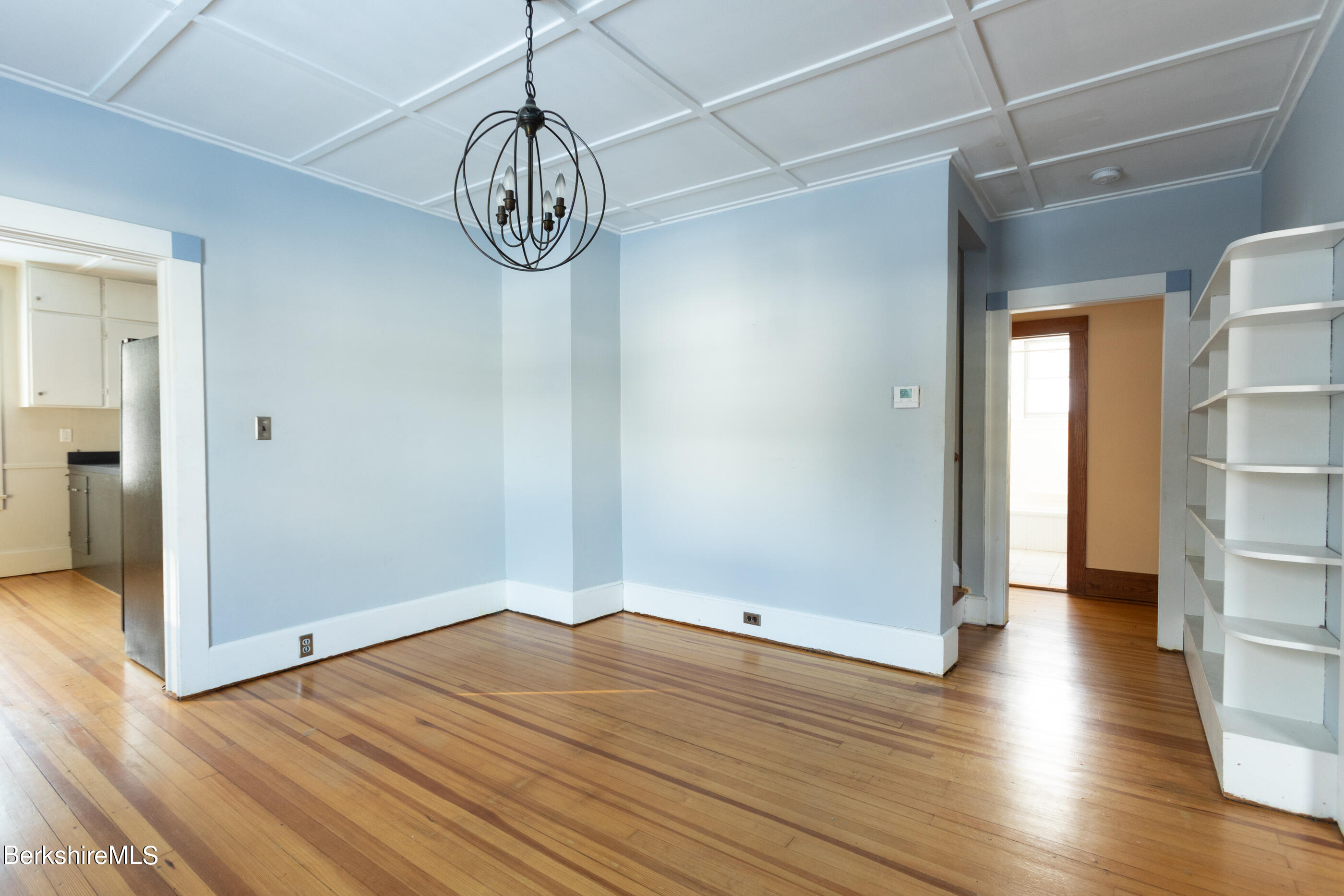 142 New Lenox Road Lenox, MA 01240 - Photo 22 of 51 Dining
