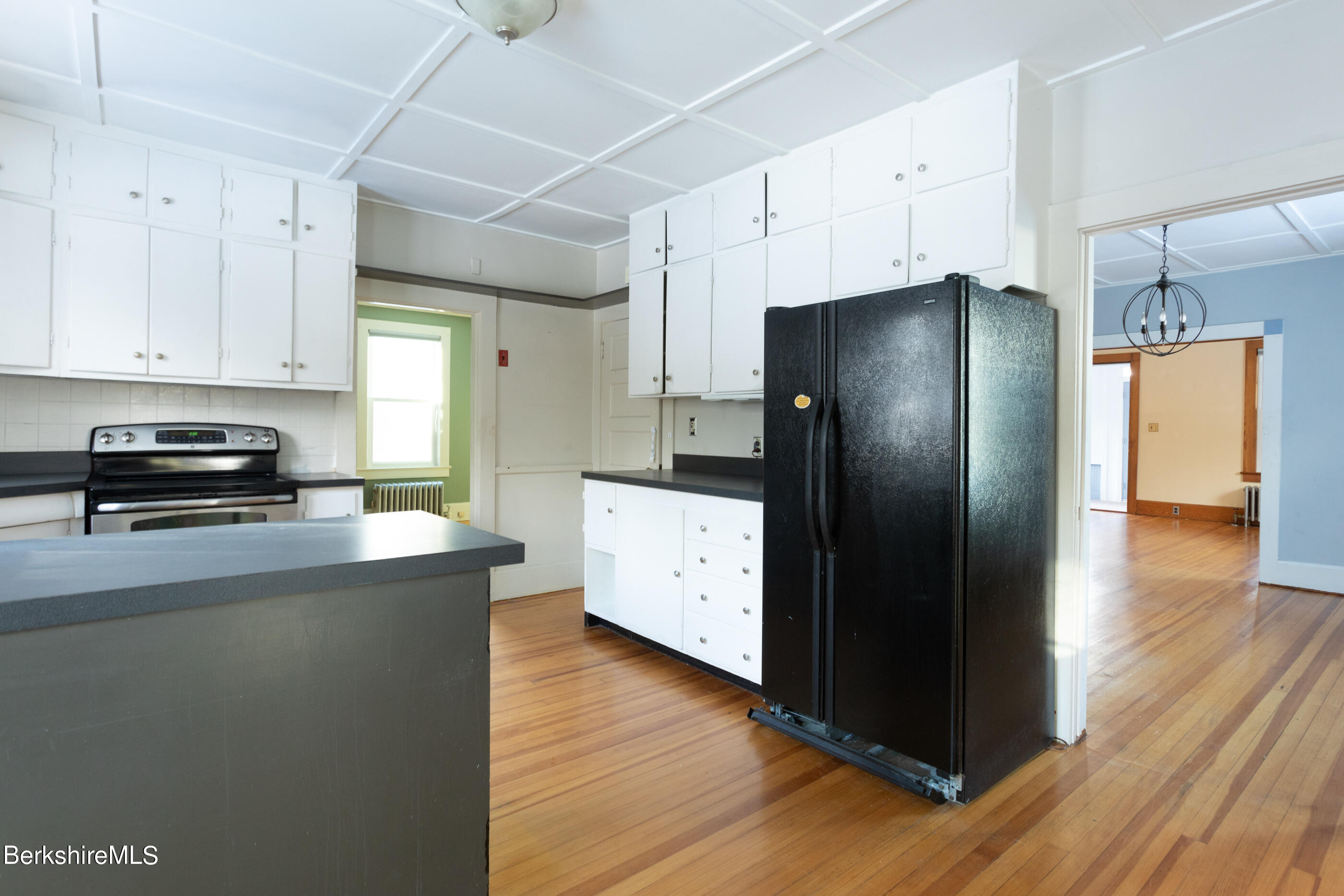 142 New Lenox Road Lenox, MA 01240 - Photo 25 of 51 Kitchen