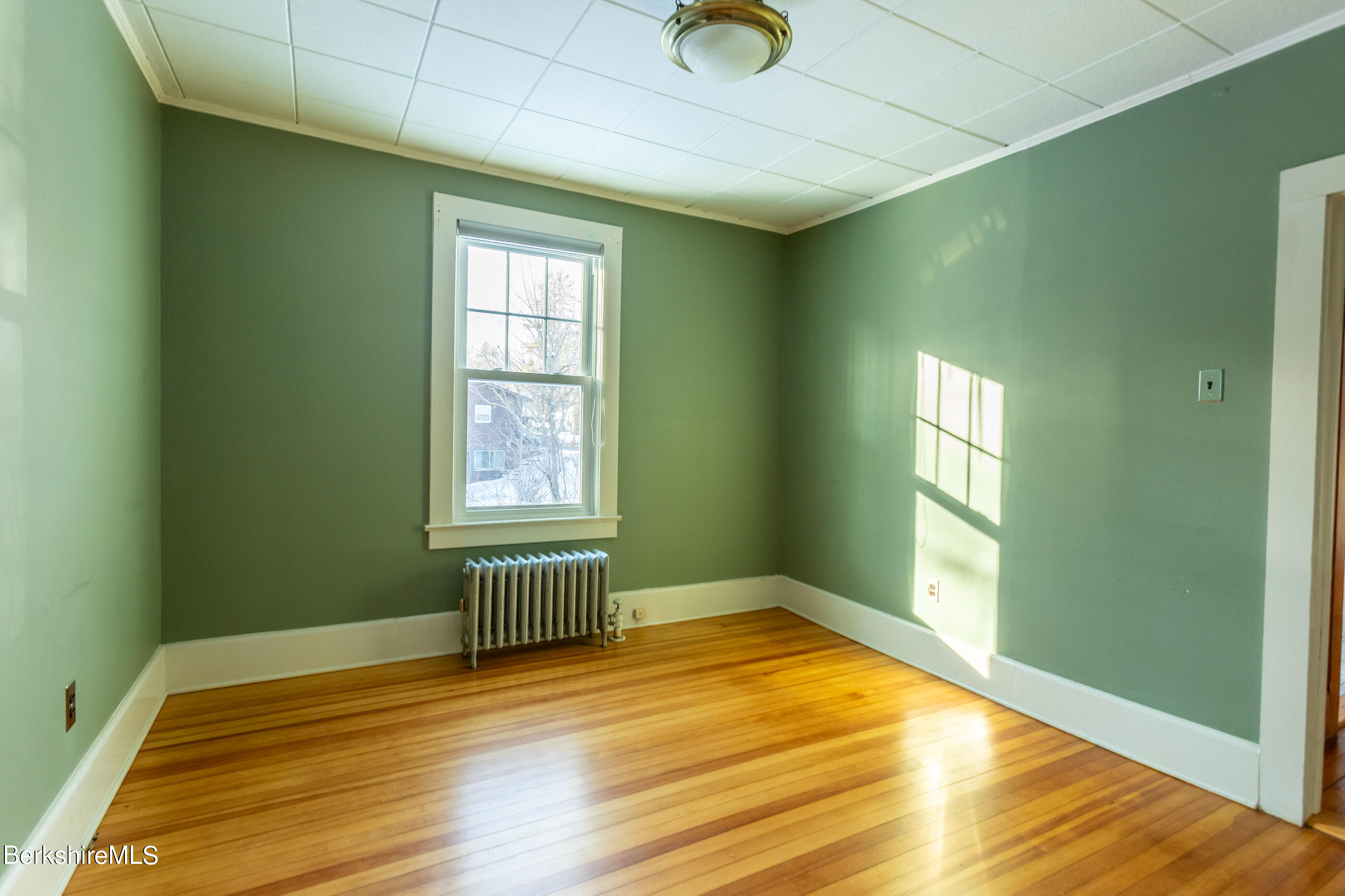 142 New Lenox Road Lenox, MA 01240 - Photo 28 of 51 Music room or bedroom