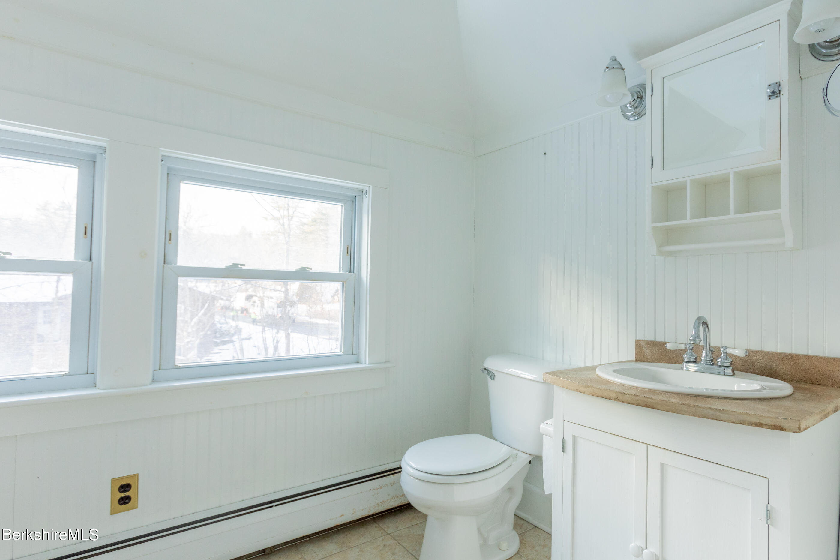 142 New Lenox Road Lenox, MA 01240 - Photo 38 of 51 Second floor bath
