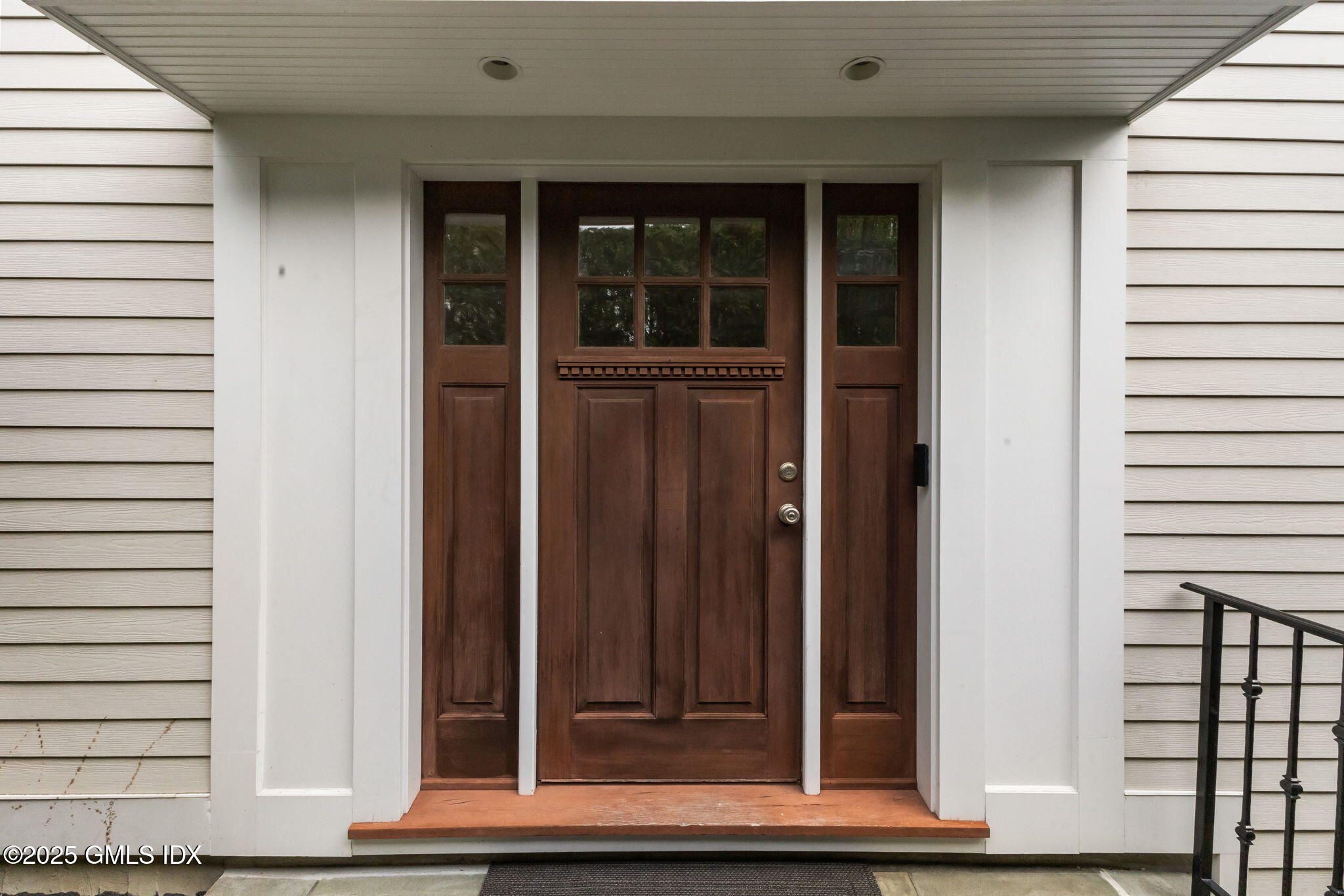 26 Church Street, Unit B Greenwich, CT 06830 - Photo 3 of 30 a view of a door house with a door