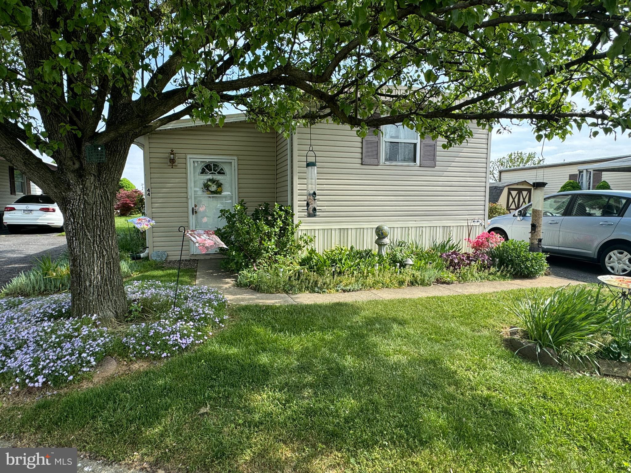 44 Ridgewood Manor Manheim, PA 17545 - Photo 1 of 29 Welcome to 44 Ridgewood Mnr, Manheim