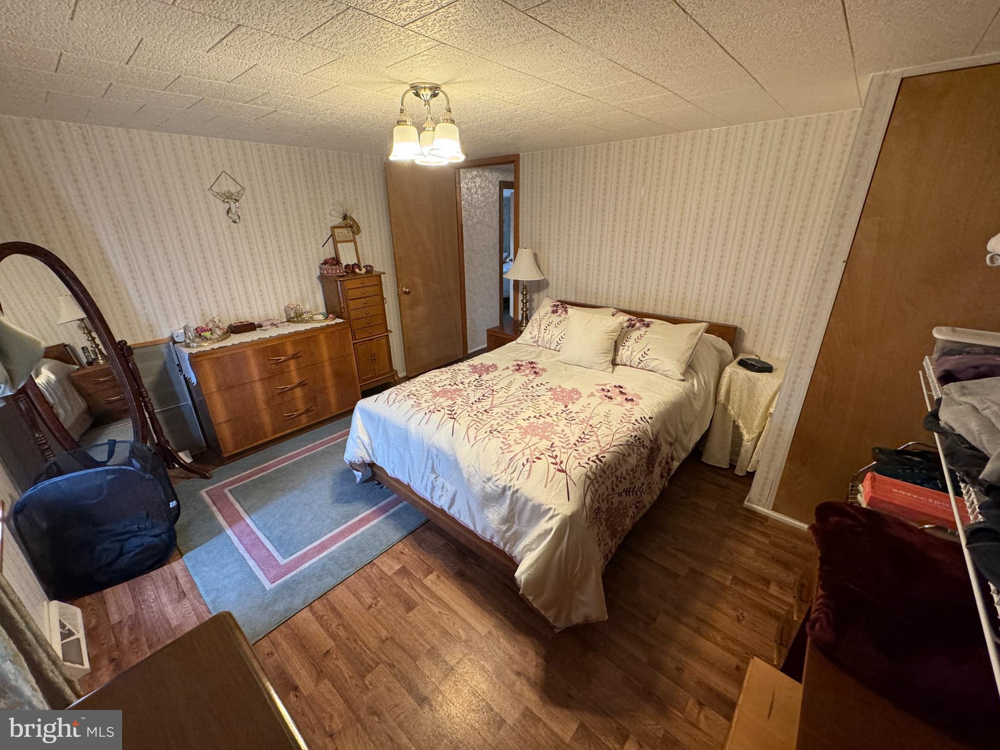 44 Ridgewood Manor Manheim, PA 17545 - Photo 24 of 29 Primary bedroom
