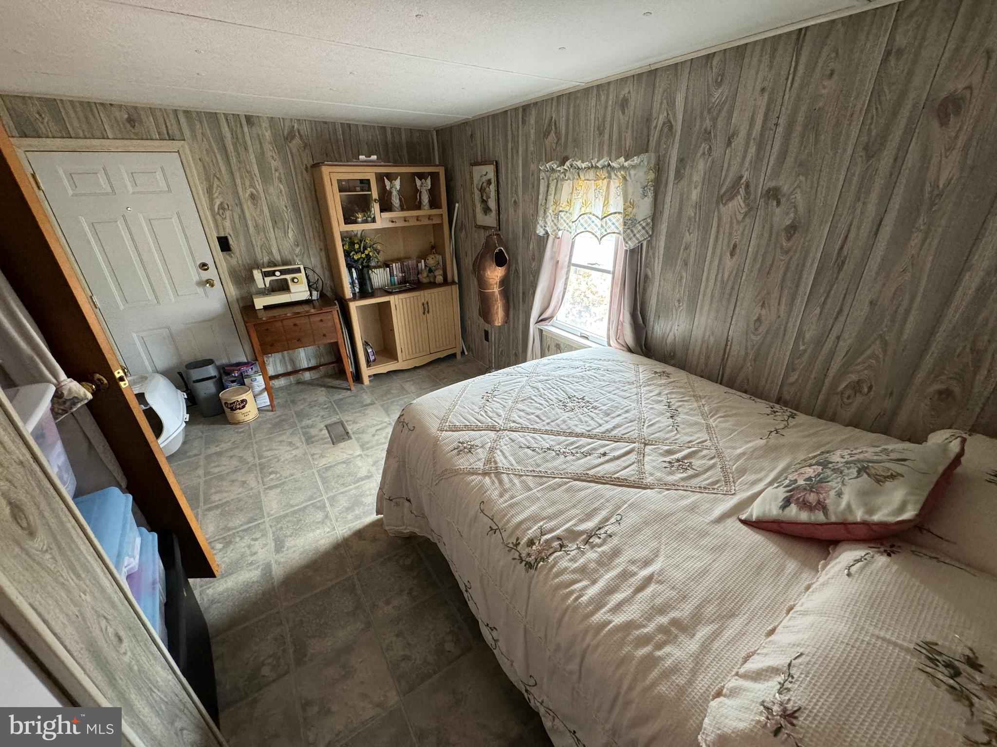 44 Ridgewood Manor Manheim, PA 17545 - Photo 28 of 29 2nd bedroom
