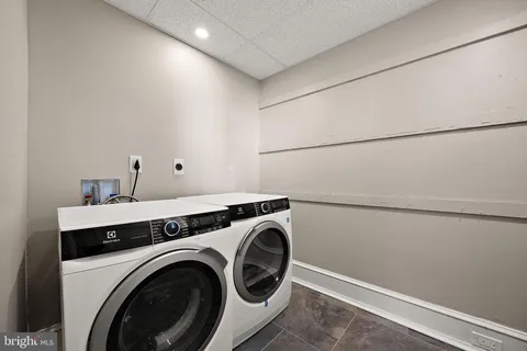 $1,800 | 1522 West 7th Street, Unit 2, Wilmington, DE 19805