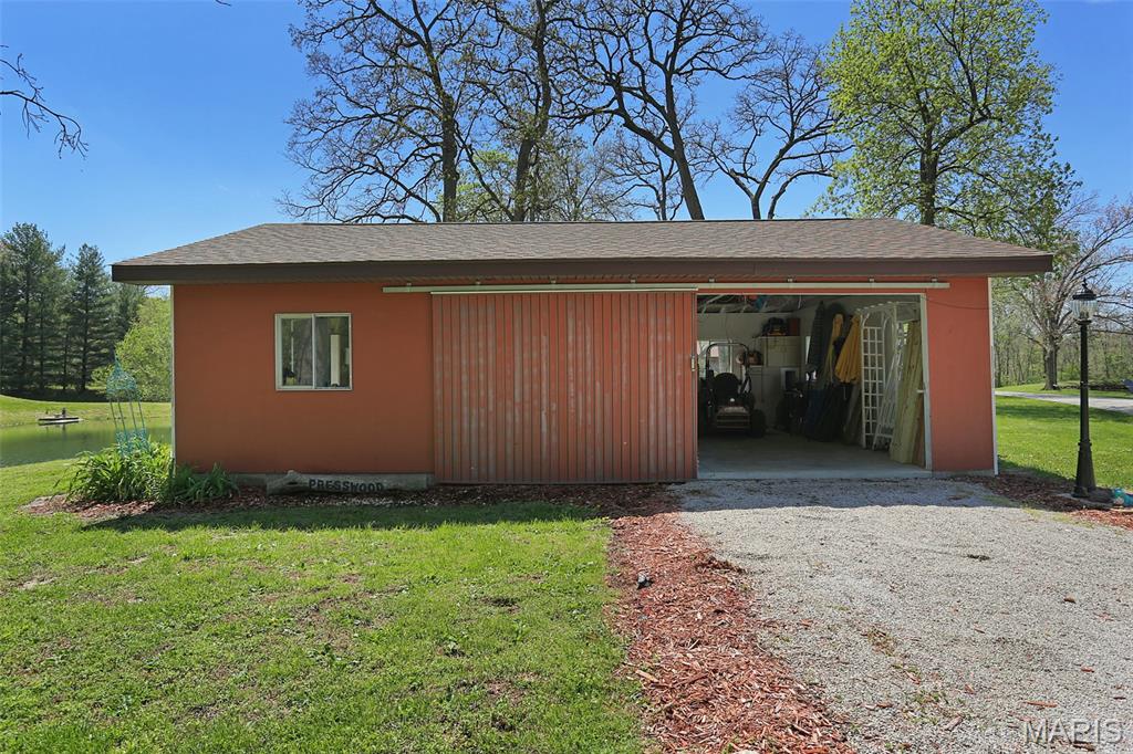 2179 Brown Road Brighton, IL 62012 - Photo 38 of 83