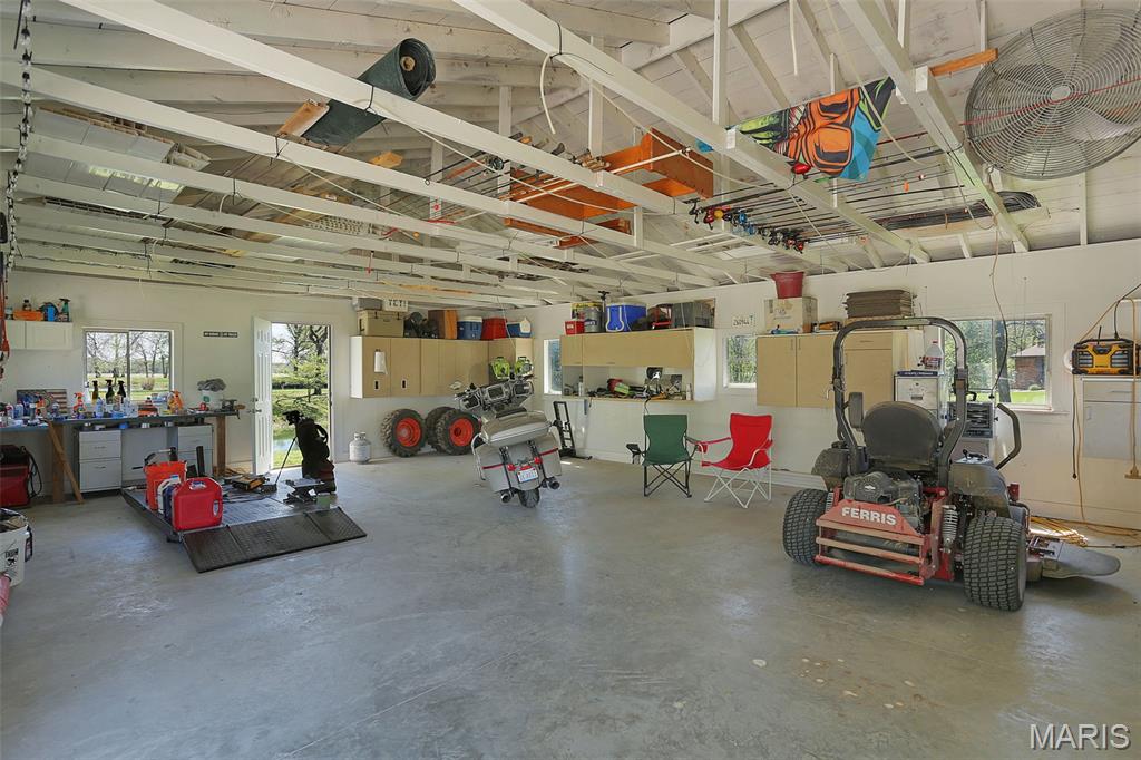 2179 Brown Road Brighton, IL 62012 - Photo 39 of 83