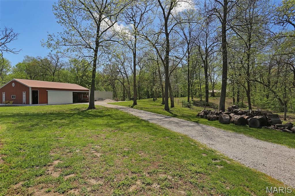 2179 Brown Road Brighton, IL 62012 - Photo 40 of 83