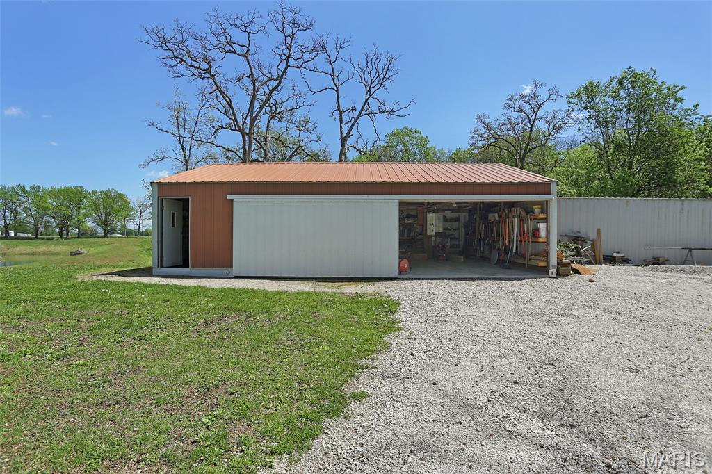 2179 Brown Road Brighton, IL 62012 - Photo 41 of 83