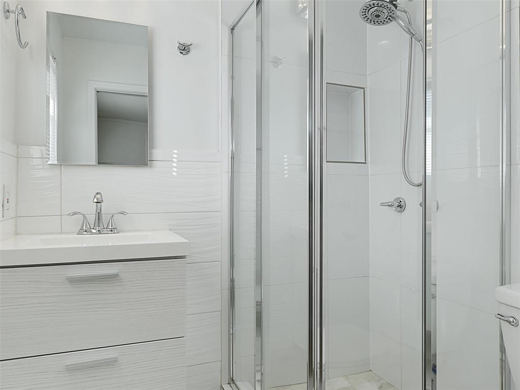 4302 Sexton Lane Dallas, TX 75229 - Photo 14 of 22