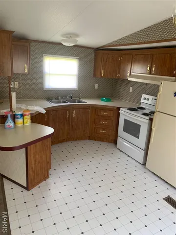 $259,000 | 4727 Highway 50 East, Linn, MO 65051