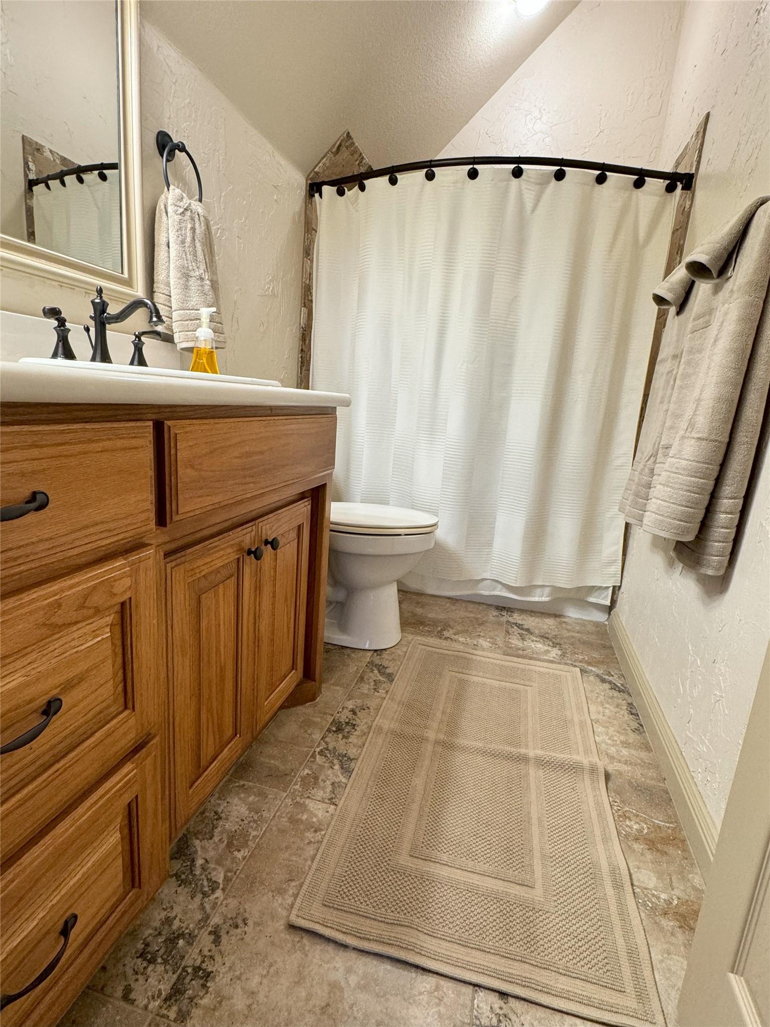 18601 County Road 214 Brookesmith, TX 76827 - Photo 22 of 39 Garage Apartment: Full Bathroom with vanity, shower / bath combo
