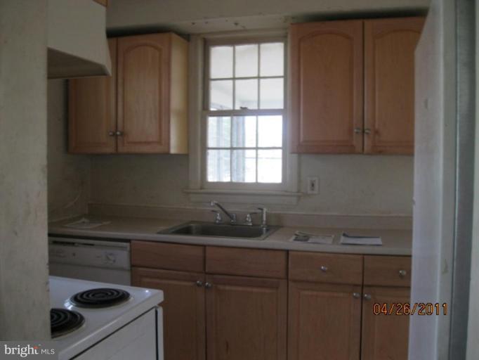 4417 Powder Mill Road Beltsville, MD 20705 - Photo 4 of 6 Kitchen