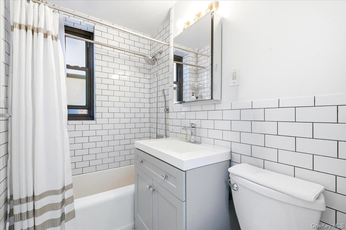 100-11 67th Road, Unit 421 Queens, NY 11375 - Photo 25 of 27