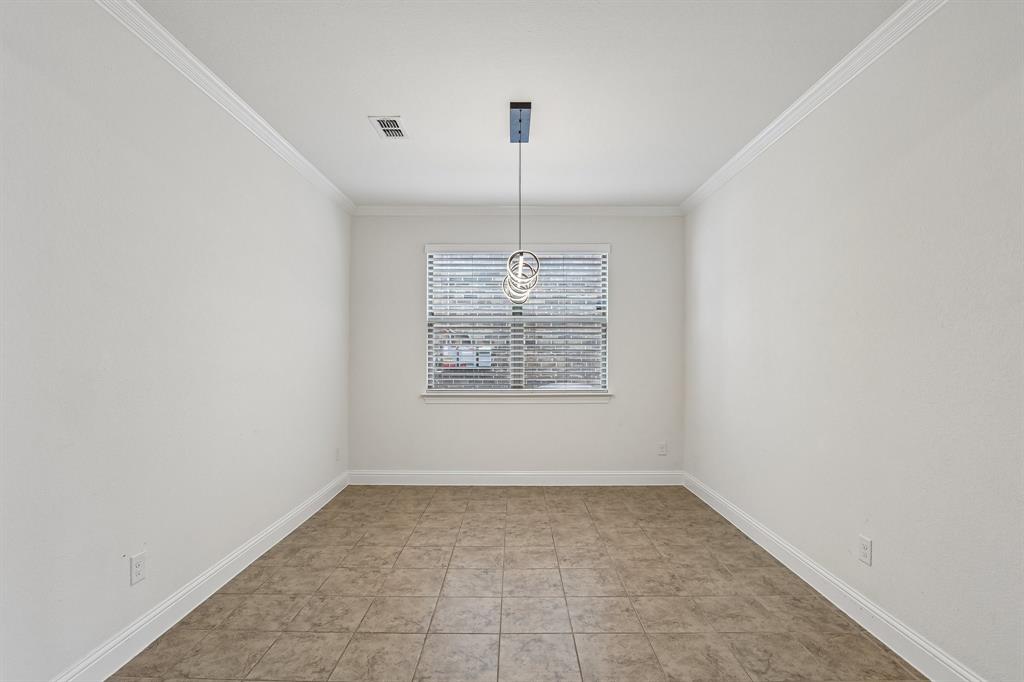 7228 Ridgepoint Drive Irving, TX 75063 - Photo 11 of 38