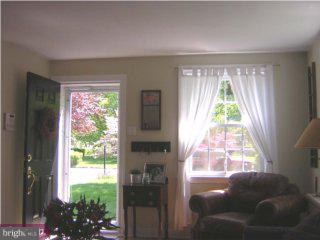 35 Medbury Lane Wallingford, PA 19086 - Photo 2 of 6
