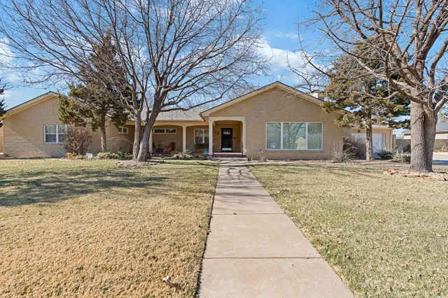 $450,000 | 113 North Texas Avenue, Hereford, TX 79045