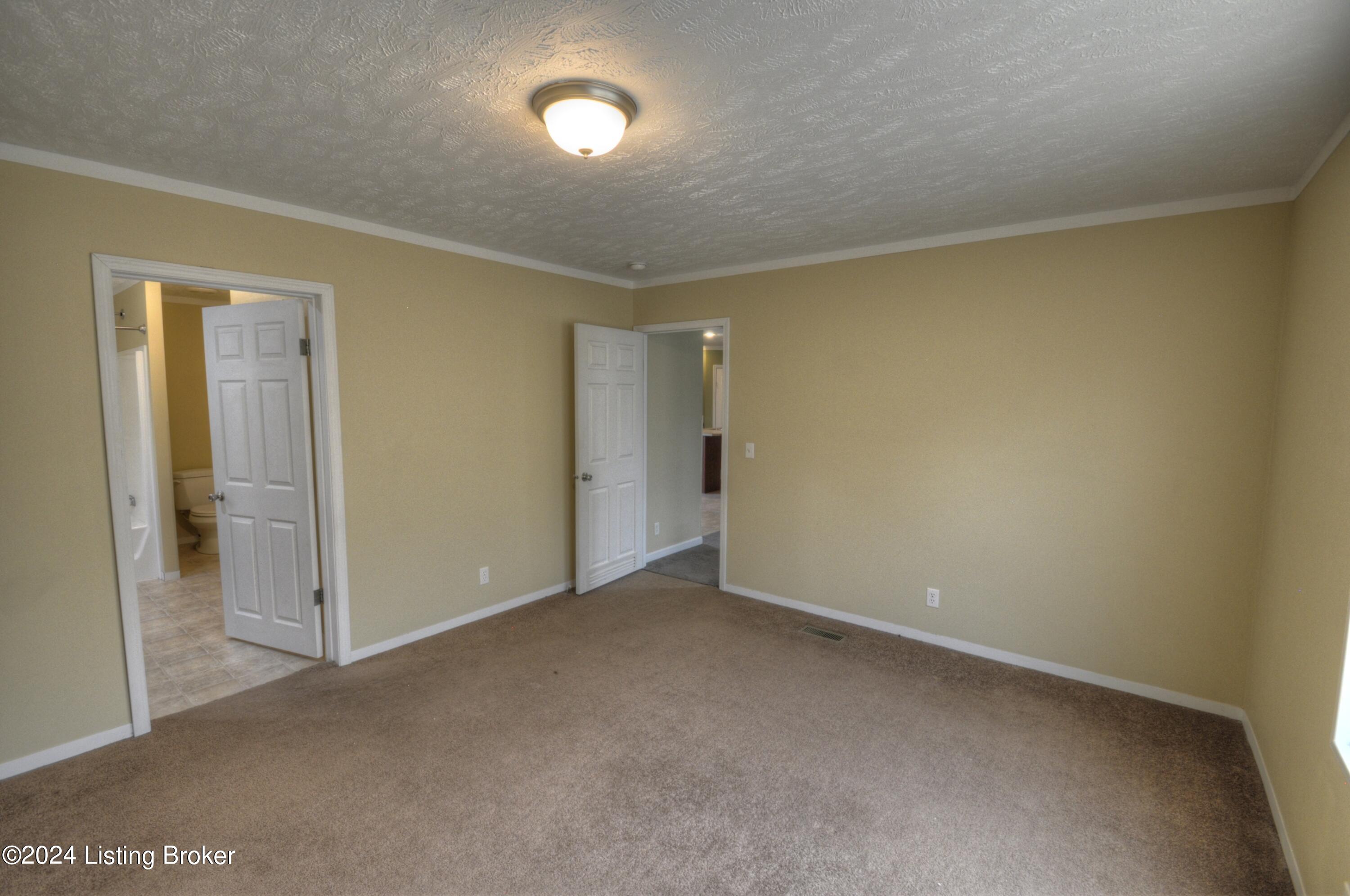 6111 Pendleton Road Louisville, KY 40272 - Photo 11 of 26 _DSC0058_59_60