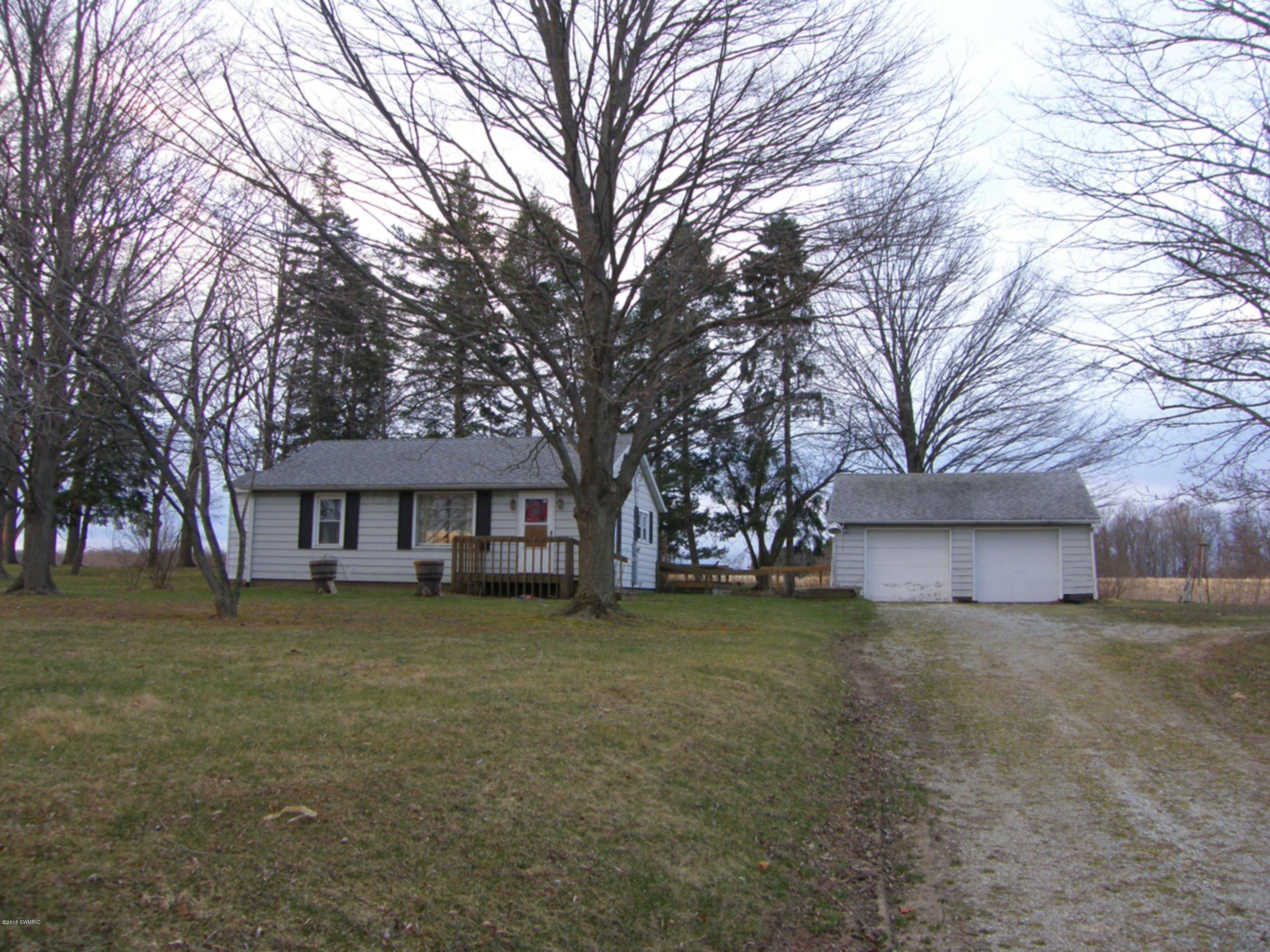 3060 West Olive Branch Road Galien, MI 49113 - Photo 1 of 16 3060_W_OliveBranch_1