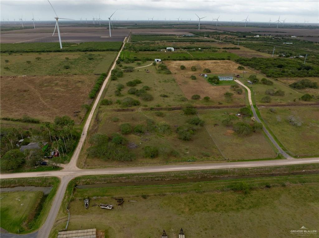 30478 Guajardo Road Rio Hondo, TX 78583 - Photo 23 of 26 a view of a swimming pool